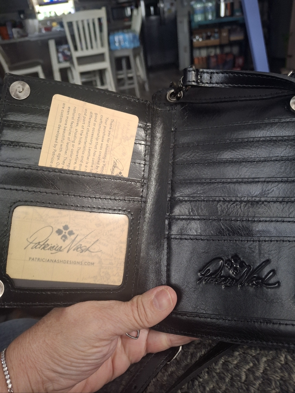 PATRICIA NASH Black Leather Crossbody Phone Pouch - Picture 4 of 7